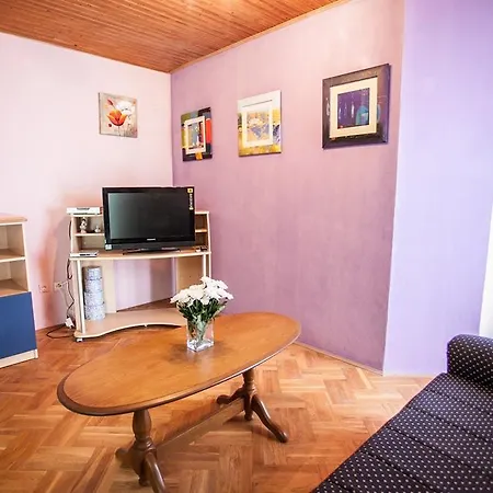 Kate 3420 Apartamento