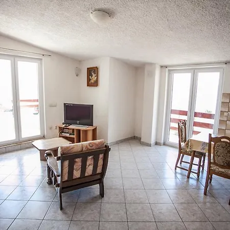 Kate 3420 Apartamento Duće