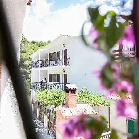 Kate 3420 Apartamento