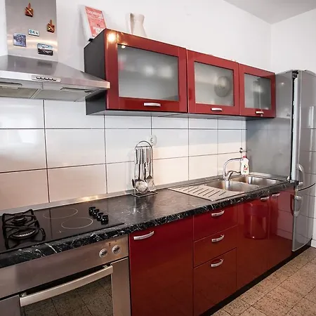 Kate 3420 Apartamento Duće